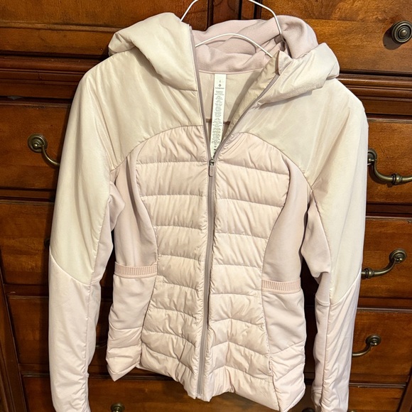 Lululemon Athletica Light Pink Puffer Jacket - Picture 1 of 3